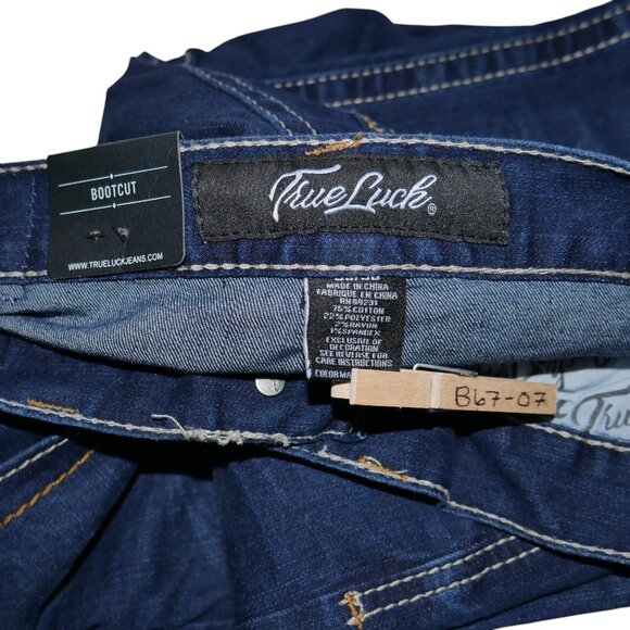 True Luck Men's Bootcut Jeans Size 30x30 Embroidered Stitched Medium Wash BKE - Picture 7 of 9